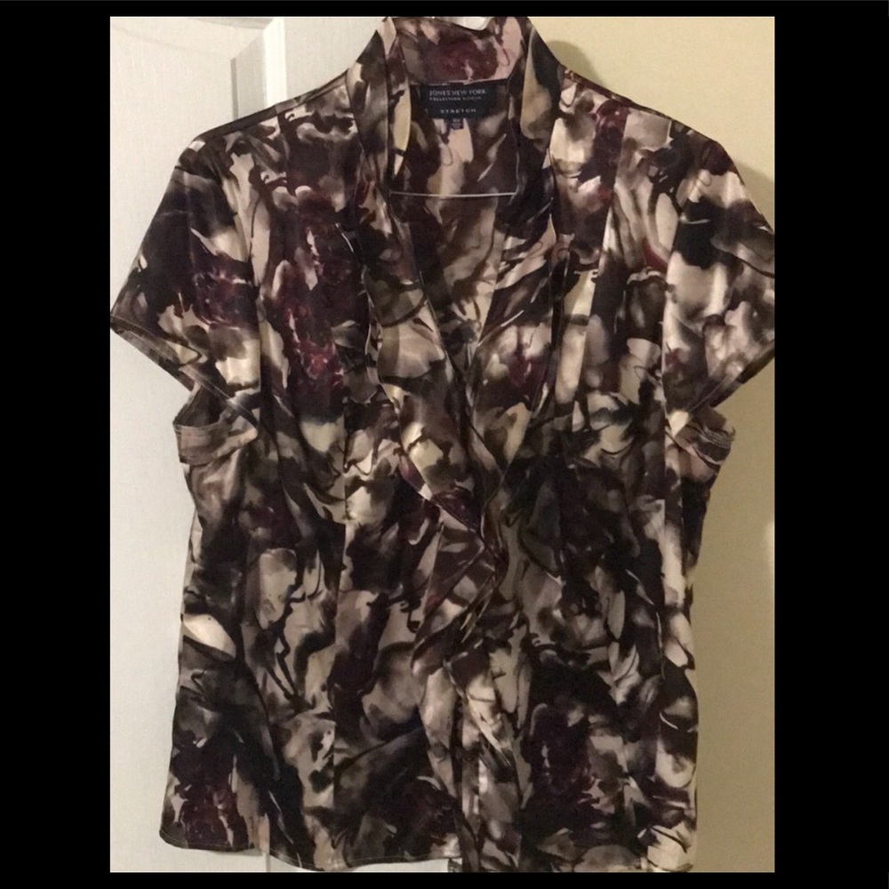 Woman's Blouse with lifted color